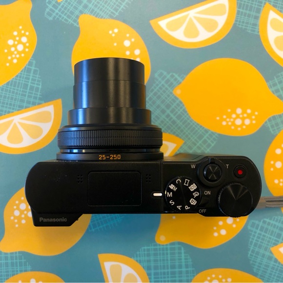 Panasonic Lumix DMC-ZS100 - Picture 7 of 10